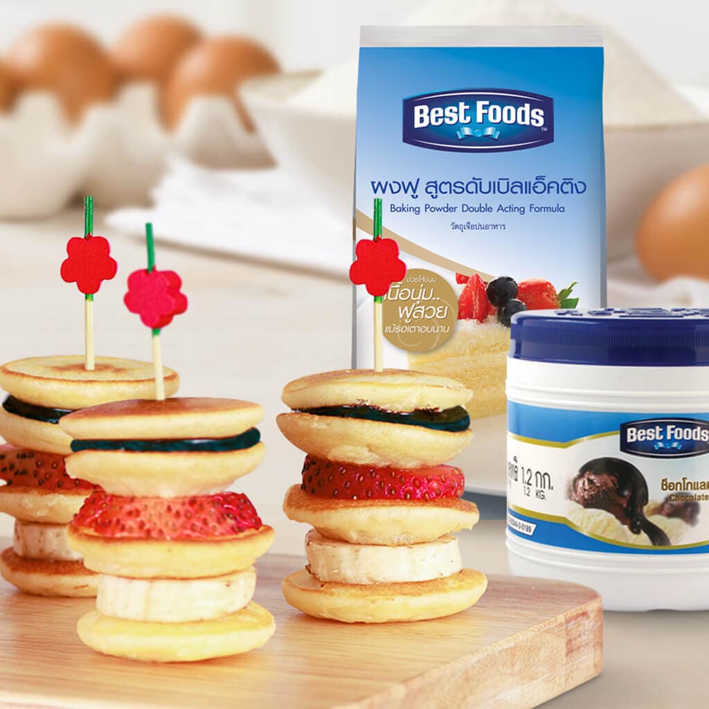 แพนเค้กผลไม้เสียบไม้