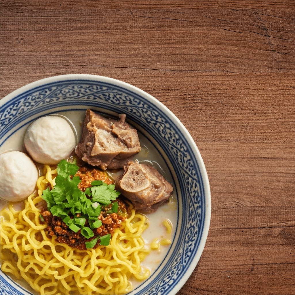 ก๋วยเตี๋ยวซุปกระดูกหมูทงคตสึ ก๋วยเตี๋ยวซุปกระดูกหมูทงคตสึ