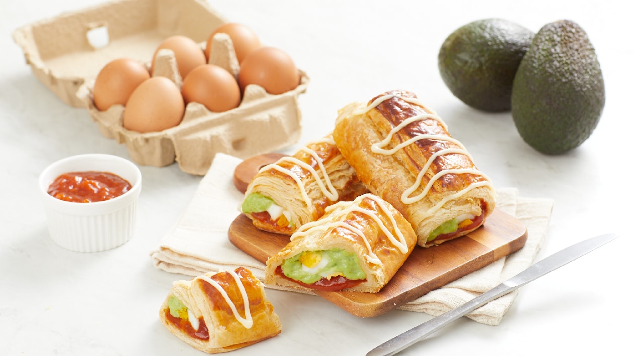 Egg-Ham Avocado Croissant – - Recipe