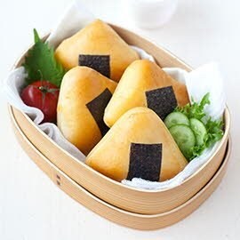 ขนมปังข้าวปั้นญี่ปุ่น ขนมปังข้าวปั้นญี่ปุ่น