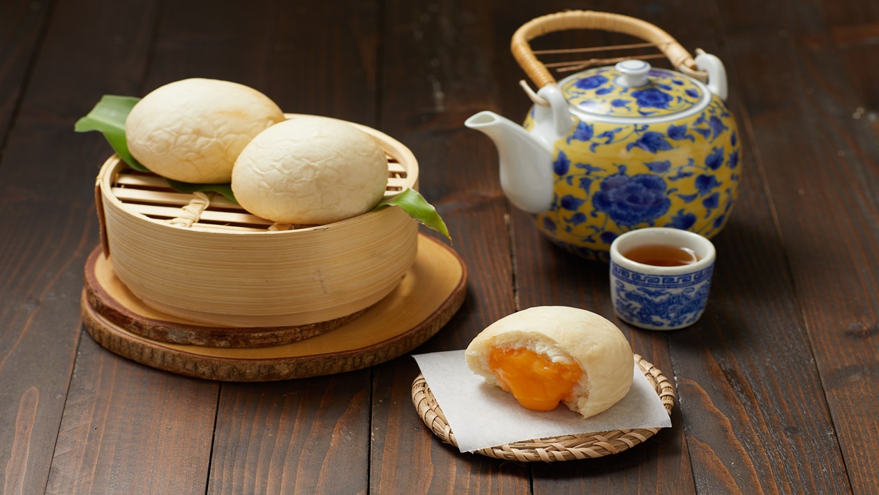 Snow-egg Custard Bun – - Recipe