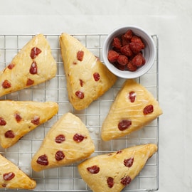 Strawberry Scone Strawberry Scone