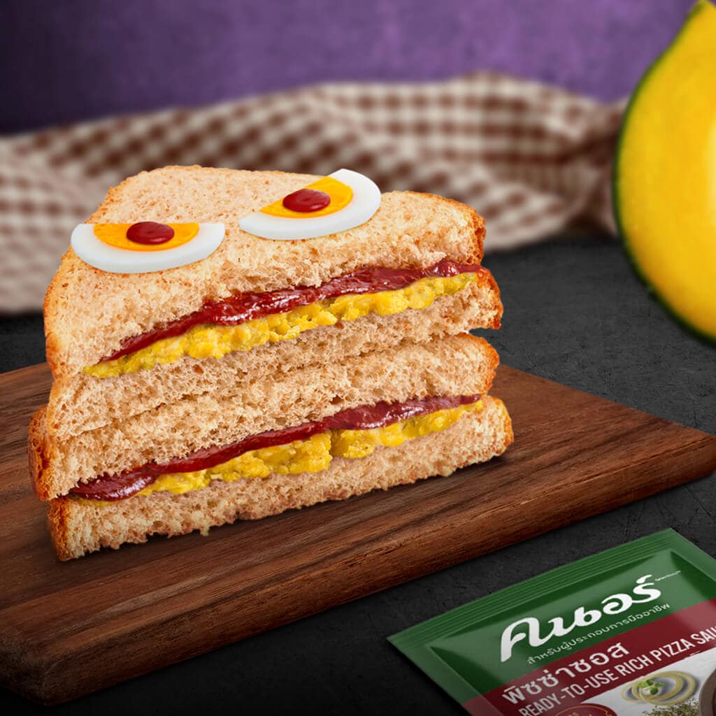 แซนวิชไส้ซอสพิซซ่าฟักทองผัดไข่ แซนวิชไส้ซอสพิซซ่าฟักทองผัดไข่