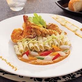 ทะเลผัดผงกะหรี่ พาสต้า ทะเลผัดผงกะหรี่ พาสต้า