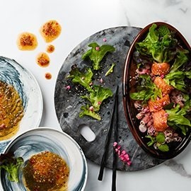 สลัดโรลแซลมอนสดกับยำทูน่าสด