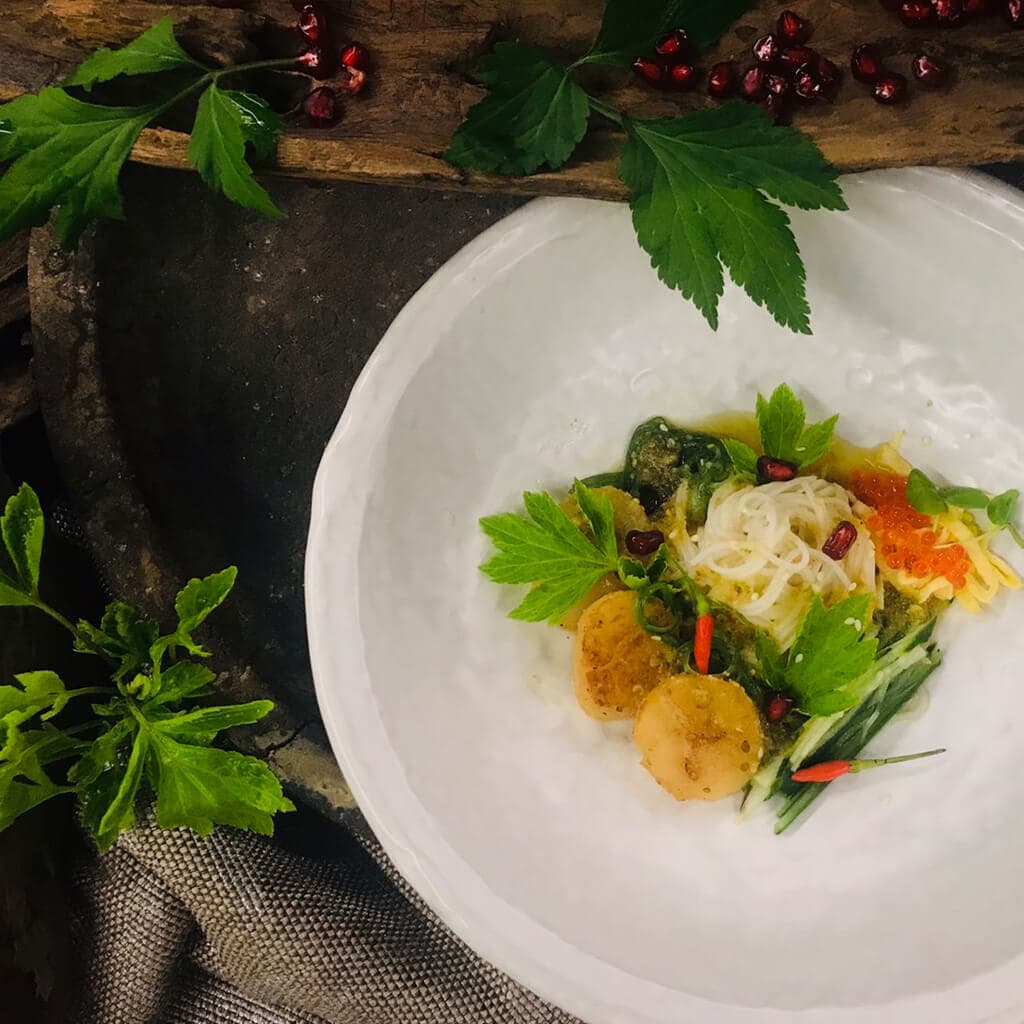 Somen Noodle Salad with Wolffia and Grilled Scallops