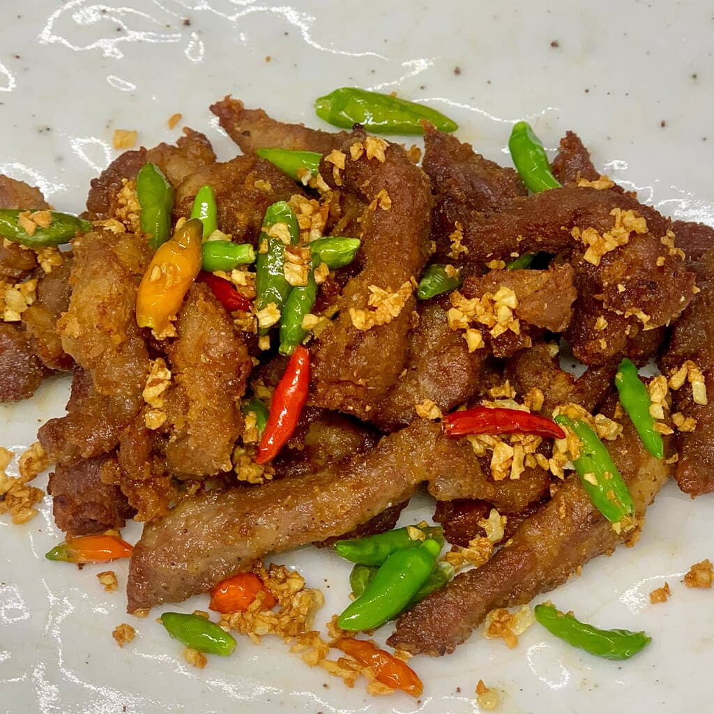 หมูทอดกระเทียมพริกสด หมูทอดกระเทียมพริกสด