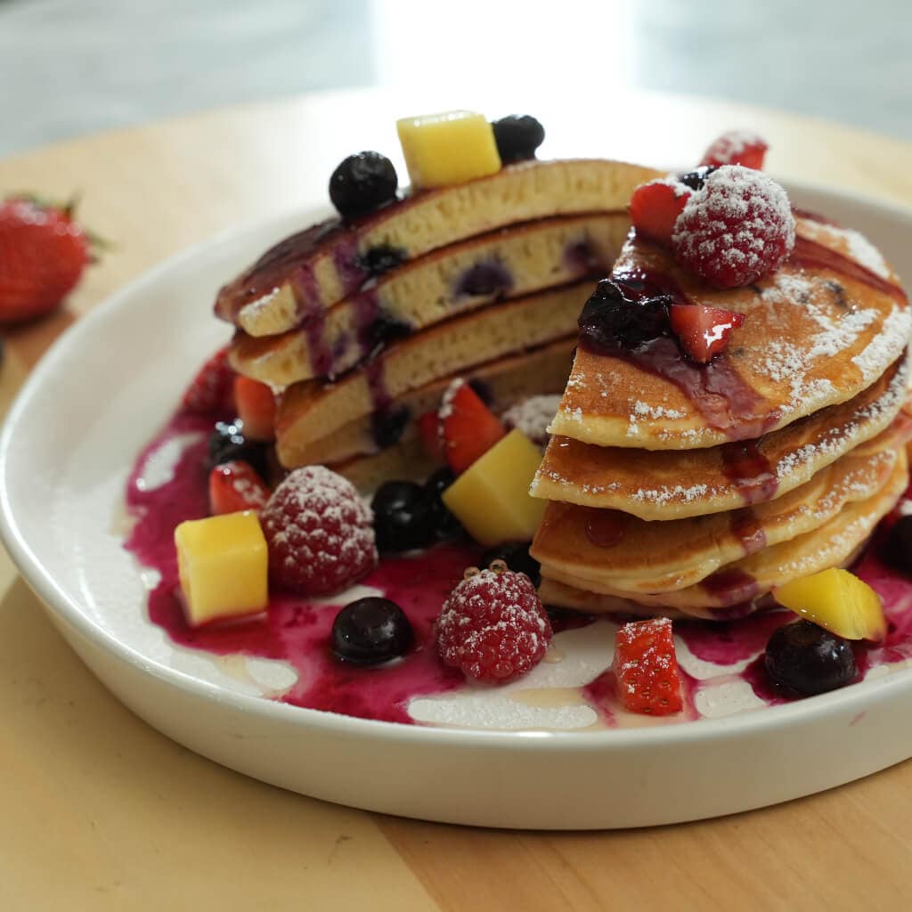 แพนเค้กผลไม้หลากสี