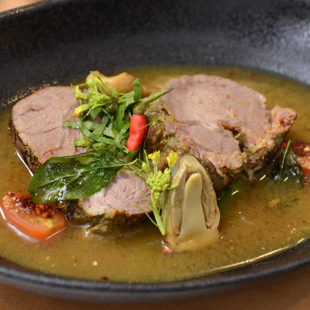 ต้มแซ่บขมิ้นเนื้อน่องลาย