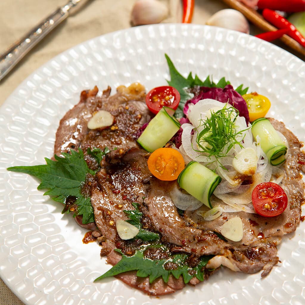 Thai-Japanese Style Grilled Beef Spicy Salad