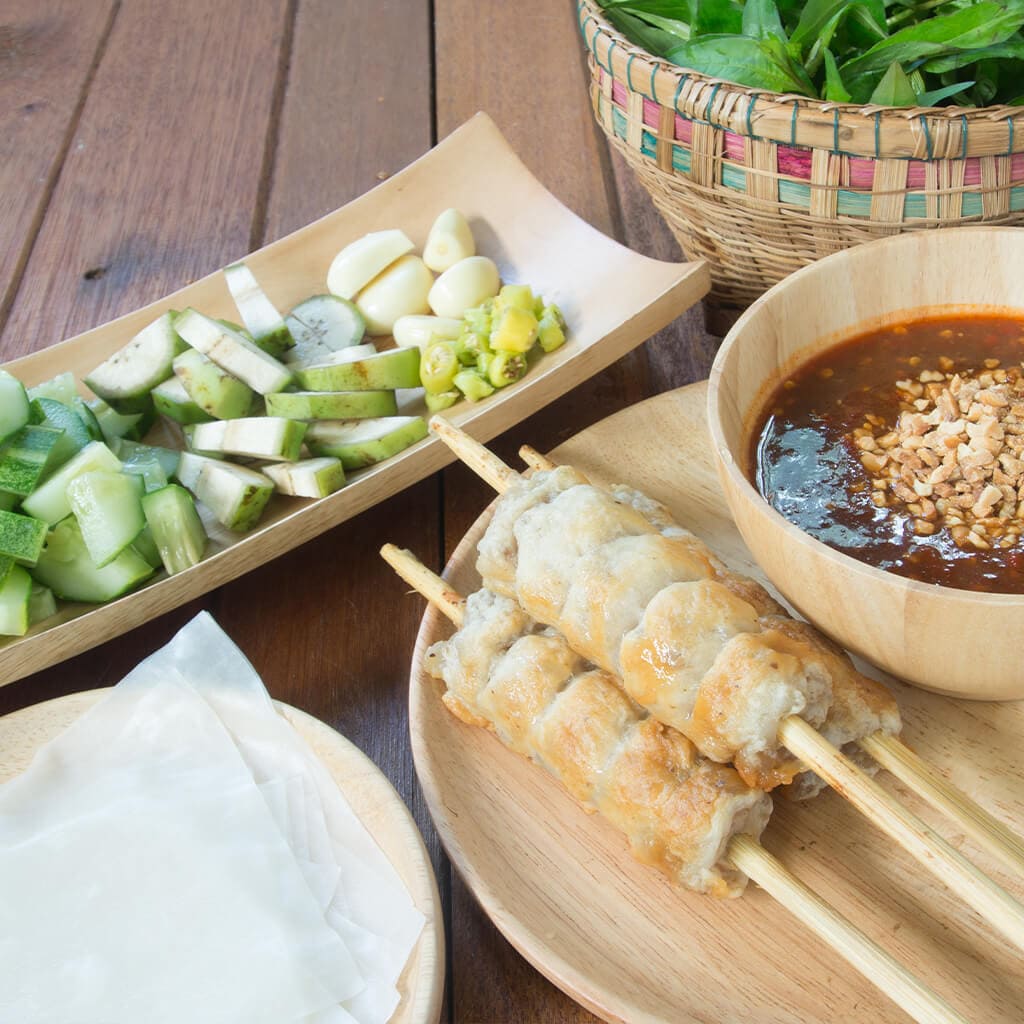 แหนมเนืองเจ