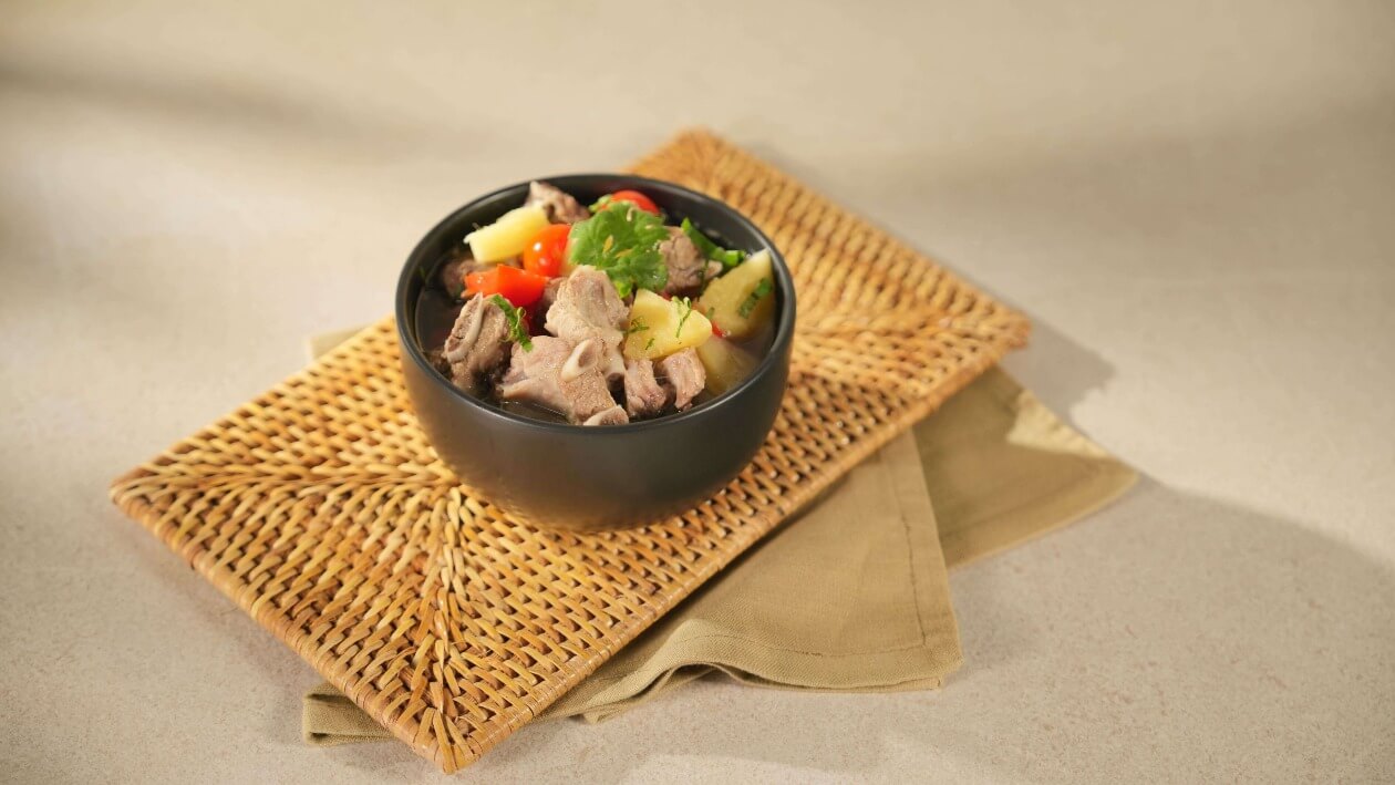 ต้มแซ่บกระดูกหมูสับปะรด – สูตรอาหาร