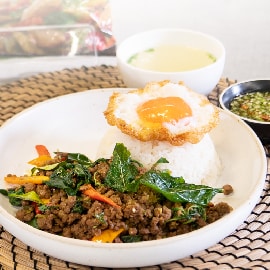 กะเพราคั่วสมุนไพร