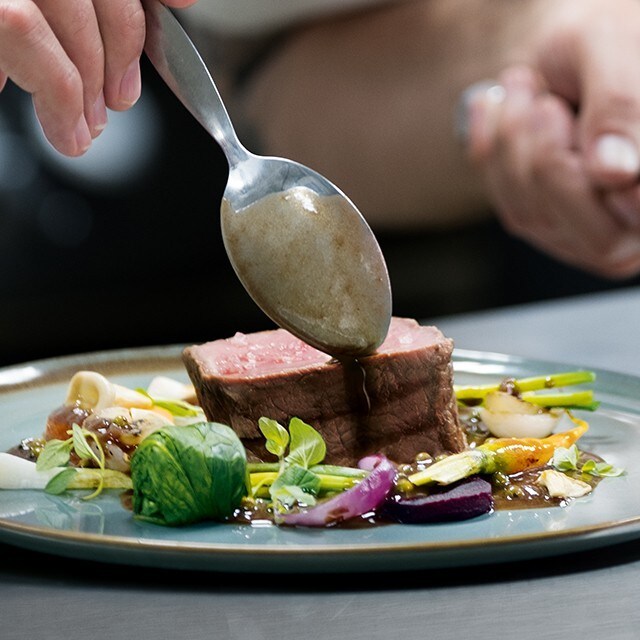 Let's learn how to plate Western dishes