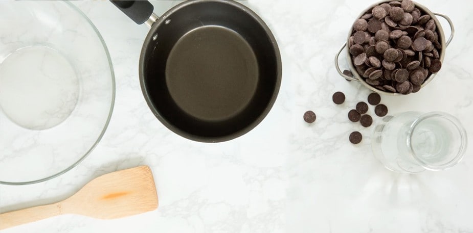 เคล็ดลับการละลายช็อกโกแลตแบบง่ายๆ ใครก็ทำได้