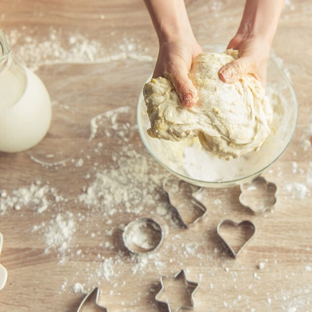 ตกแต่งเบเกอรี่ให้โดดเด่นด้วยขอบเค้ก 