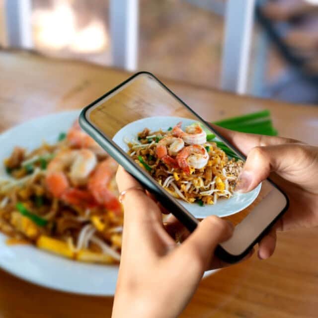 เทคนิคการตลาดร้านอาหารผ่านสื่อสังคมออนไลน์