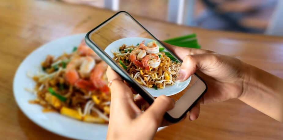 เทคนิคการตลาดร้านอาหารผ่านสื่อสังคมออนไลน์